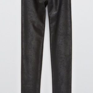 OFFLINE By Aerie The Hugger Crossover High Waisted Crackle Legging
